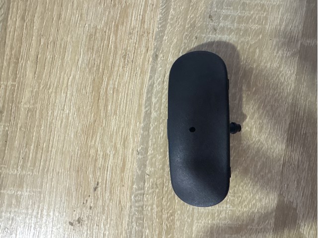 Сопло омывателя лобового стекла левое 8W0955987A VAG