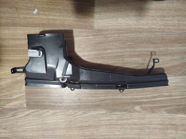 Центральный воздуховод 8W1819726A VAG