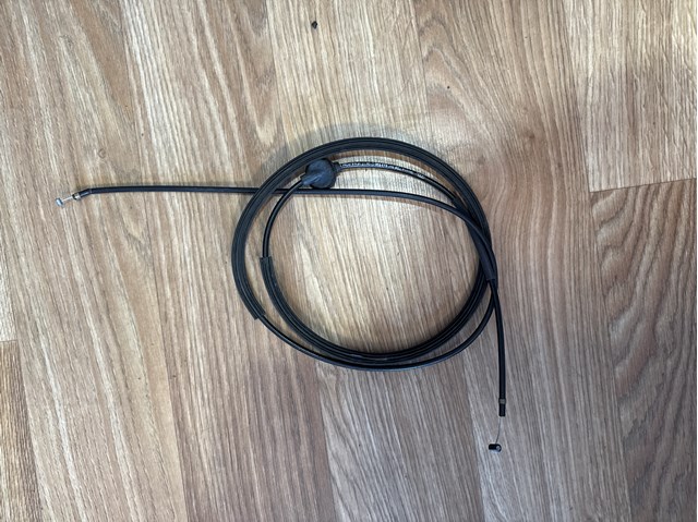 VAG 8W1823535C Трос открывания капота задний в наличии Хмельницкий