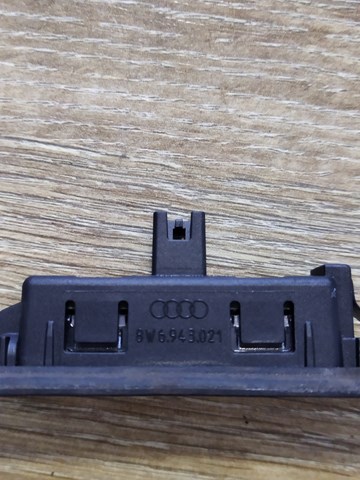 Фонарь подсветки заднего номера 8W6943021A VAG