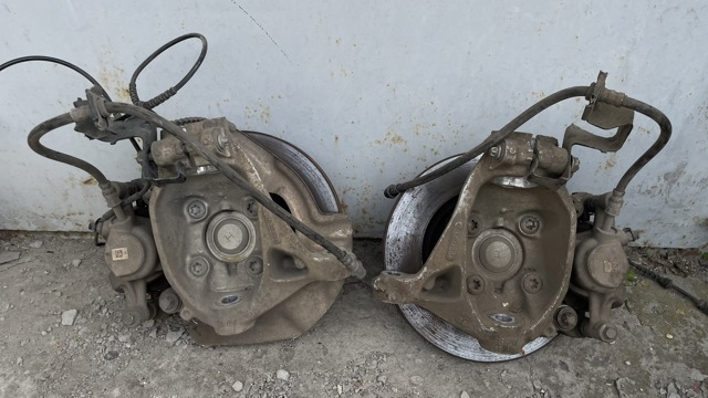 31216852159 BMW Цапфа передняя левая купить в Ирпень
