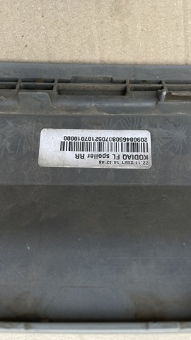 VAG 565807521G Задний бампер в наличии Киев