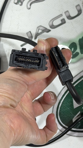 AH2214D202BB LAND ROVER купить в Ирпень