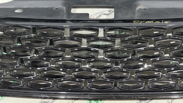 LR082695 LAND ROVER Решетка радиатора купить в Черкассы