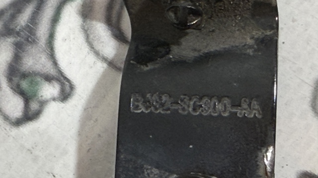 Датчик уровня положения кузова, задний правый LR114545 LAND ROVER