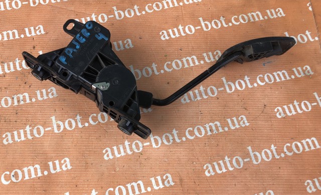1600A014 MITSUBISHI Педаль газа (акселератора) купить в Кривой Рог