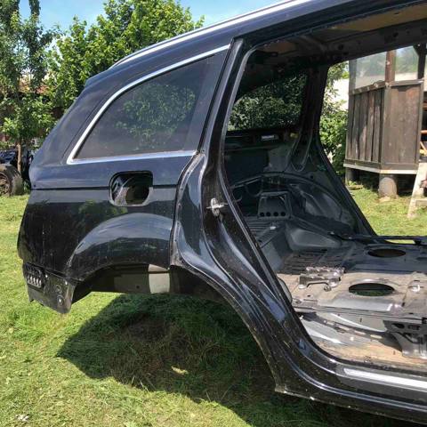 VAG 4L0809840 Крыло заднее правое в наличии Ровно