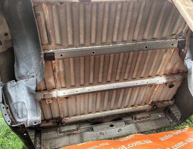 MITSUBISHI 5251A612 Днище кузова в наличии Львов