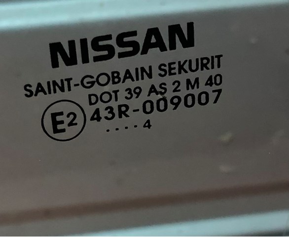 803013NF0A NISSAN Стекло двери передней левой купить в Николаев