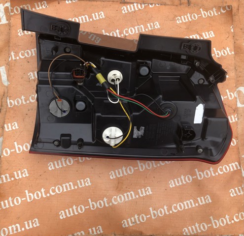 8360108C00 SSANG YONG Фонарь задний левый купить в Павлоград