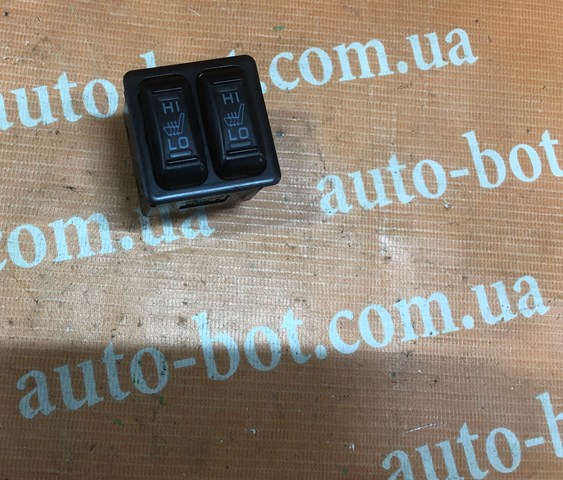 8610A114 MITSUBISHI Кнопка включения обогрева сиденья купить в Чернигов