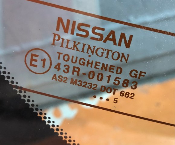 NISSAN 903003NA0A Стекло багажника двери 3/5-й задней (ляды) в наличии Сумы