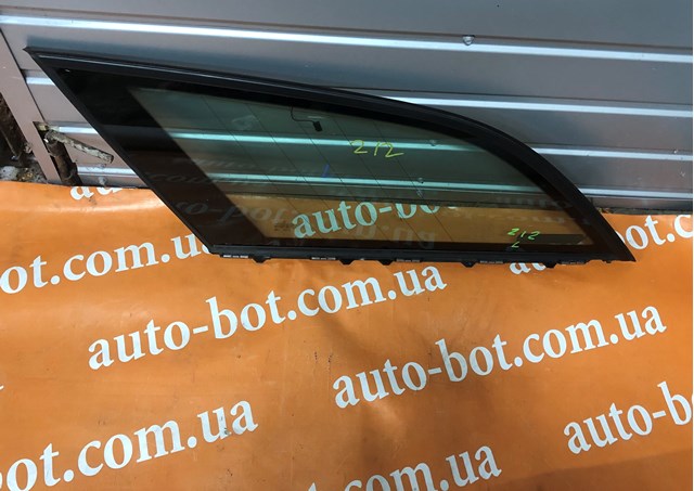 MERCEDES A2126701312 Стекло кузова (багажного отсека) левое в наличии Ирпень