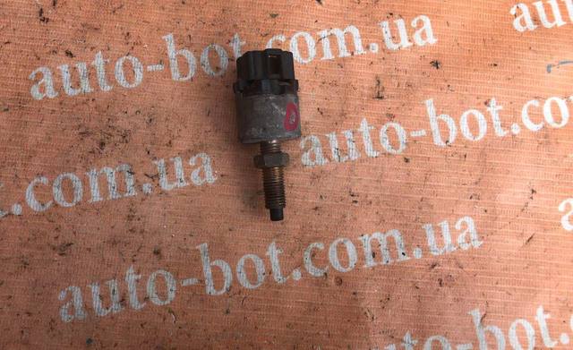 MITSUBISHI MB596608 Датчик стоп сигнала в наличии Львов