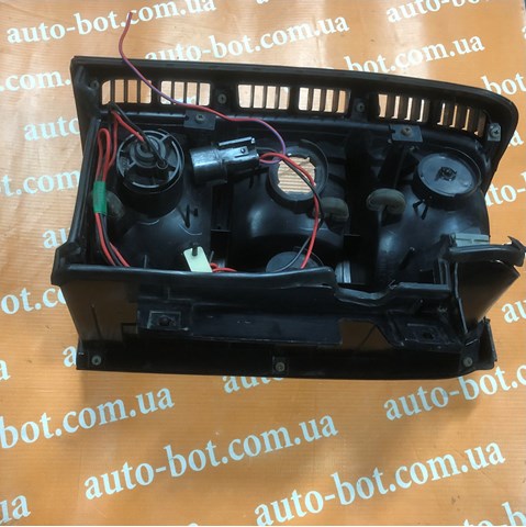 MB831090 MITSUBISHI Фонарь задний правый купить в Ужгород