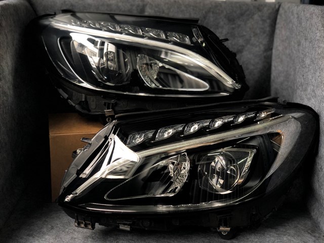 Основная фара в сборе левая A2059067503 MERCEDES
