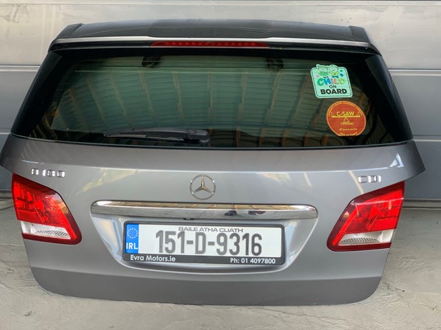 Дверь задняя багажная A2467400101 MERCEDES