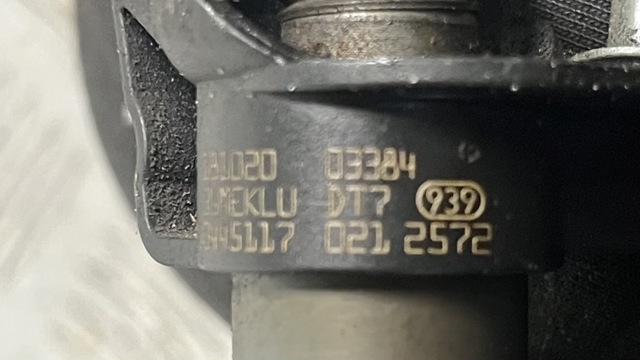 VAG 057130277AM Топливные форсунки в наличии Ровно