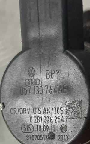 VAG 057130764AE Регулятор давления топлива в наличии Ужгород
