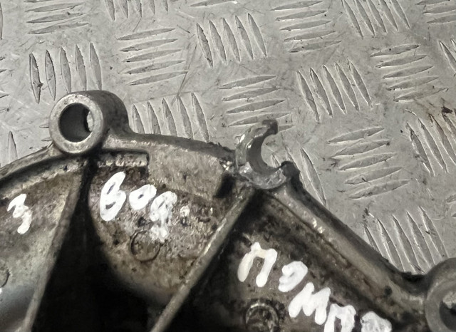 VAG 059121008J Помпа в наличии Ирпень