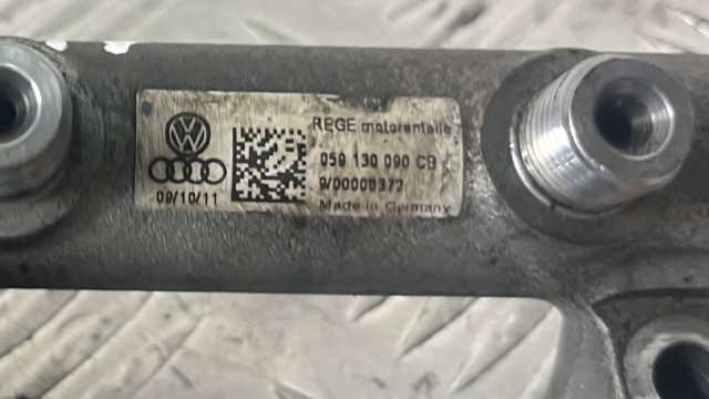 059130090CB VAG Распределитель топлива (рампа) правый купить в Чернигов