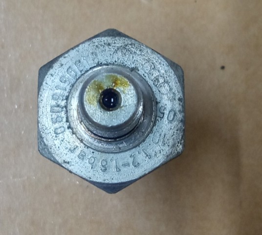 06D919081B VAG Датчик давления масла купить в Ирпень