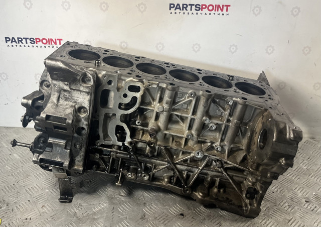 Блок цилиндров двигателя 11112359841 BMW