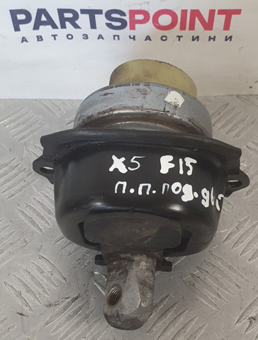 Правая опора двигателя 22116853104 BMW