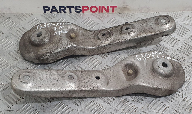 Кронштейн задней балки 31106861142 BMW