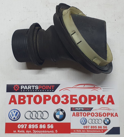 Пыльник стойки задней 32306776321 BMW