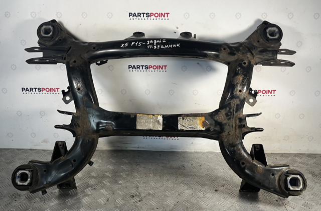 Подрамник задней подвески 33316863815 BMW