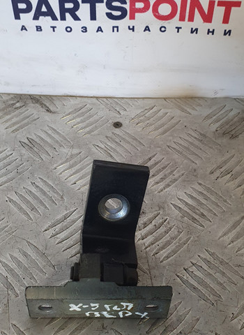 41517176848 BMW Петля двери передней правой купить в Сумы