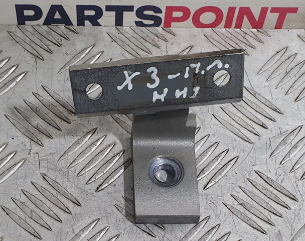 Петля водительской двери 41517176849 BMW
