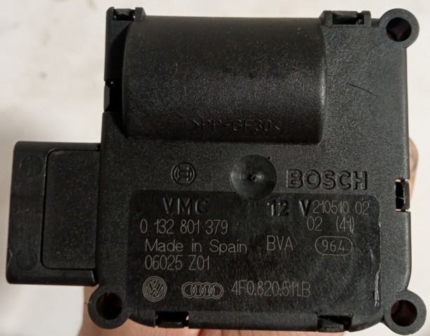 4F0820511B Привод заслонки печки купить Черкассы