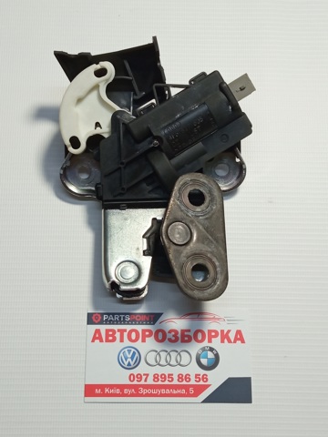 Замок крышки багажника 4F5827505D VAG