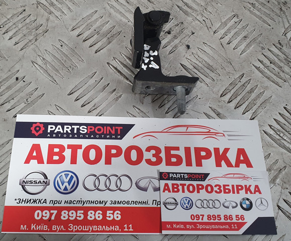Петля задней двери, левой 4G0831401C VAG