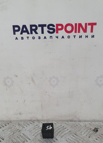 Реле вентилятора Фольксваген Гольф III