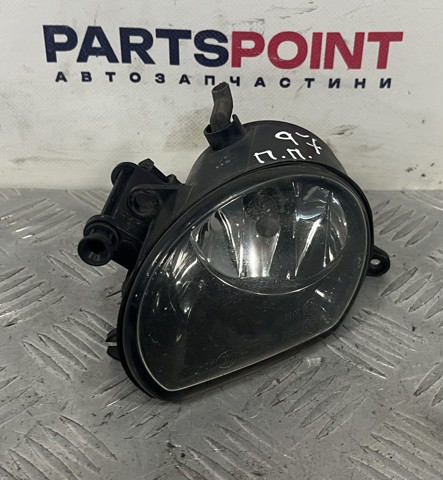 Противотуманка правая 4L0941700A VAG
