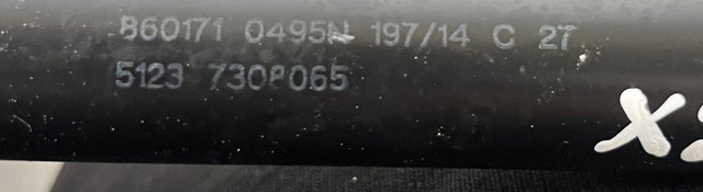 Амортизатор капота газовый 51237308065 BMW