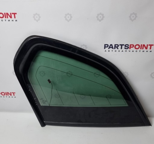 Стекло багажного отсека, правое 51377207874 BMW