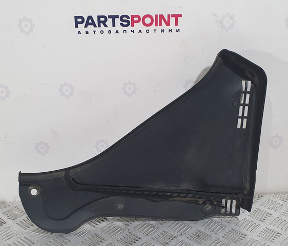 Решетка стеклоочистителей 51717216978 BMW