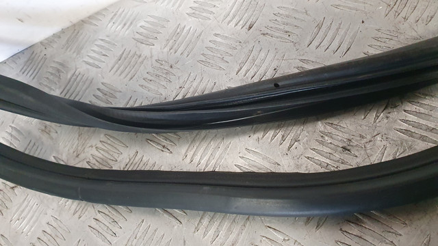 BMW 51767220381 Уплотнитель двери передней (на кузове) в наличии Хмельницкий