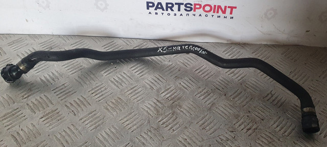 Нижний патрубок радиатора 64219222750 BMW