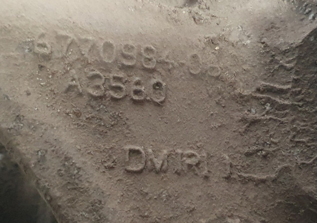 6770984 BMW Цапфа задняя правая купить в Житомир