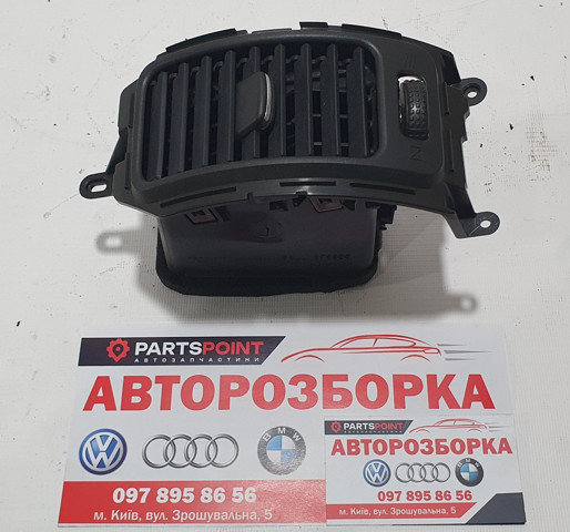 Решетка вентиляции салона на "торпедо", правая 68760EB301 NISSAN