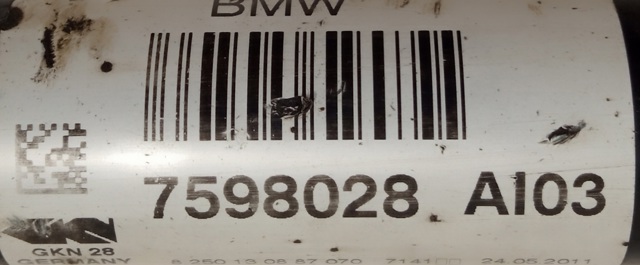 BMW 7598028 Полуось (привод) передняя правая в наличии Черновцы