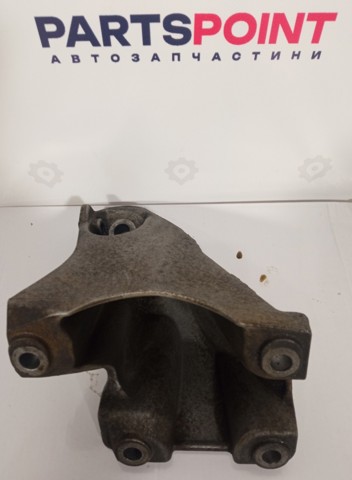 7L6199308C VAG Кронштейн подушки (опоры) двигателя правой купить в Ужгород