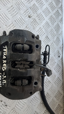VAG 7P0615424 Суппорт задний правый в наличии Полтава