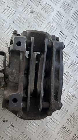 7P0615424 VAG Суппорт задний правый купить в Запорожье