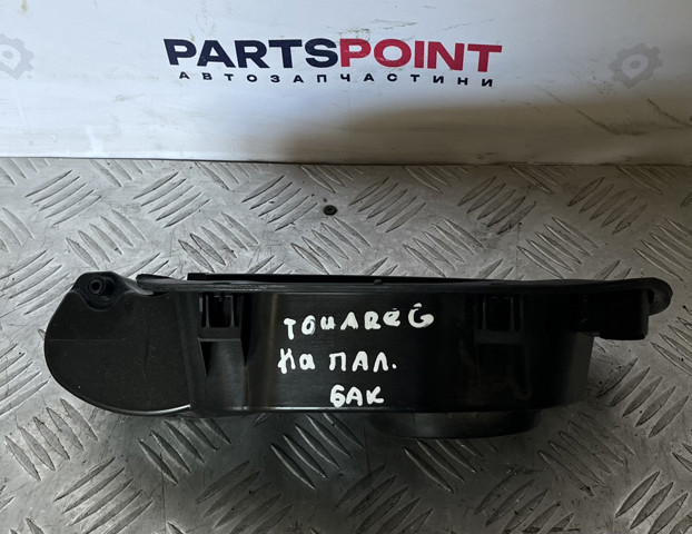Заливная горловина бензобака 7P6809857A VAG